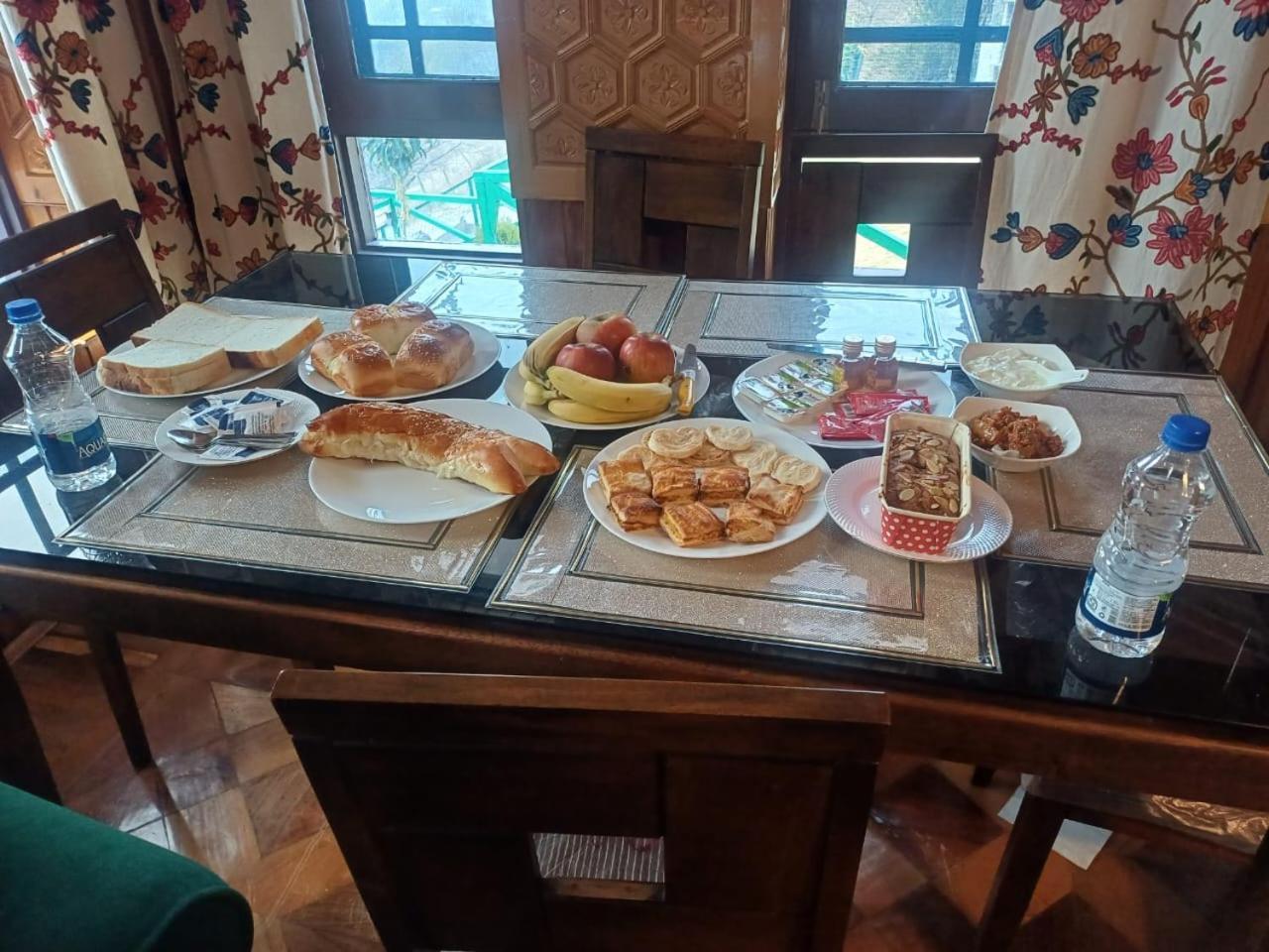 Cliff Cottage Pahalgam, Kashmir Batakut Eksteriør billede