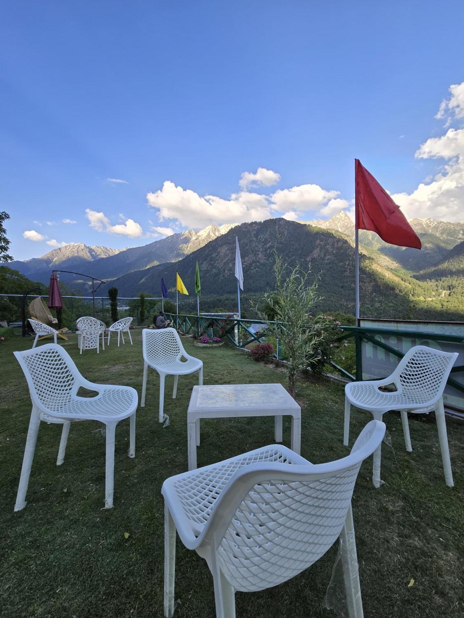 Cliff Cottage Pahalgam, Kashmir Batakut Eksteriør billede