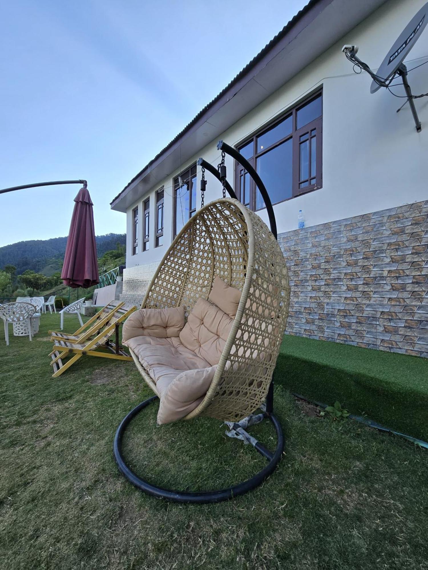 Cliff Cottage Pahalgam, Kashmir Batakut Eksteriør billede