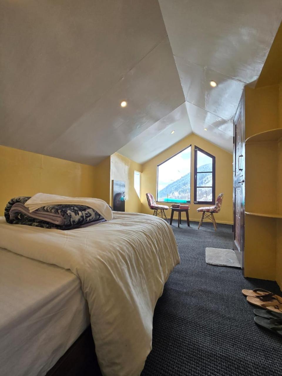 Cliff Cottage Pahalgam, Kashmir Batakut Eksteriør billede